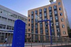 光谷英才技工学校宿舍楼